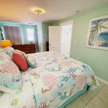 Cozy Canaveral Cottages Cape Canaveral Exteriör bild