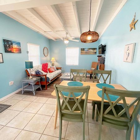 Cozy Canaveral Cottages Cape Canaveral Exteriör bild