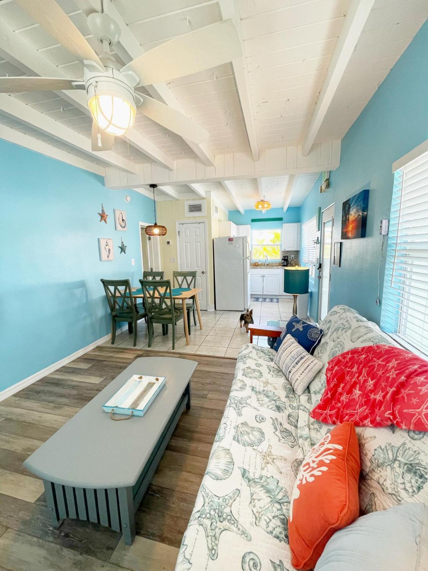 Cozy Canaveral Cottages Cape Canaveral Exteriör bild